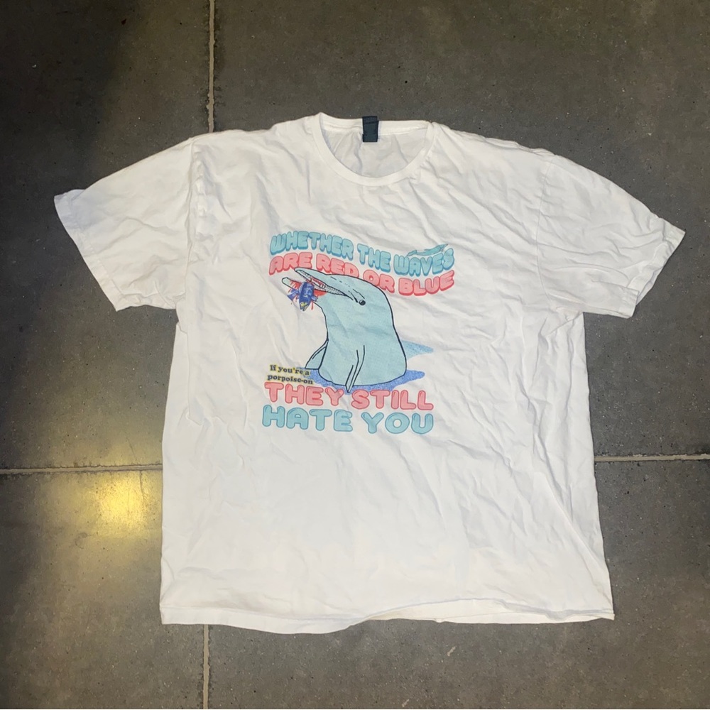 Gildan Graphic Tee Shirt Mens Size XL White Comedic TShirt Dolphin Casual